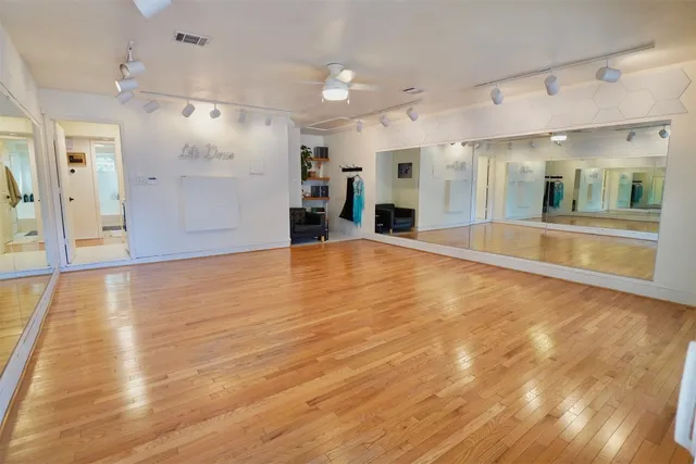 $415,000 | 2106 Bluebonnet Drive, Round Rock, TX 78664