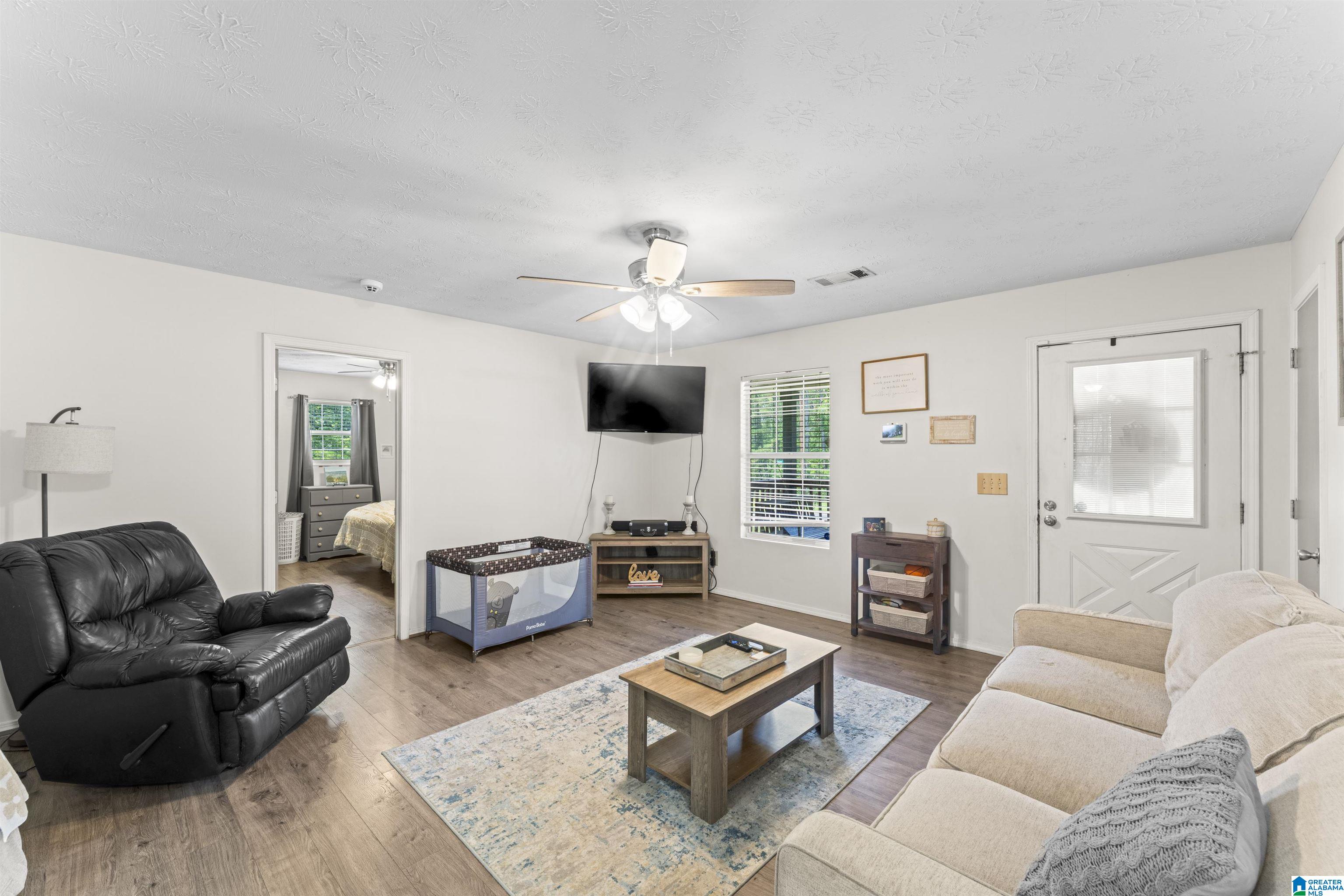 9483 Dads Hill Road Warrior, AL 35180 - Photo 11 of 37