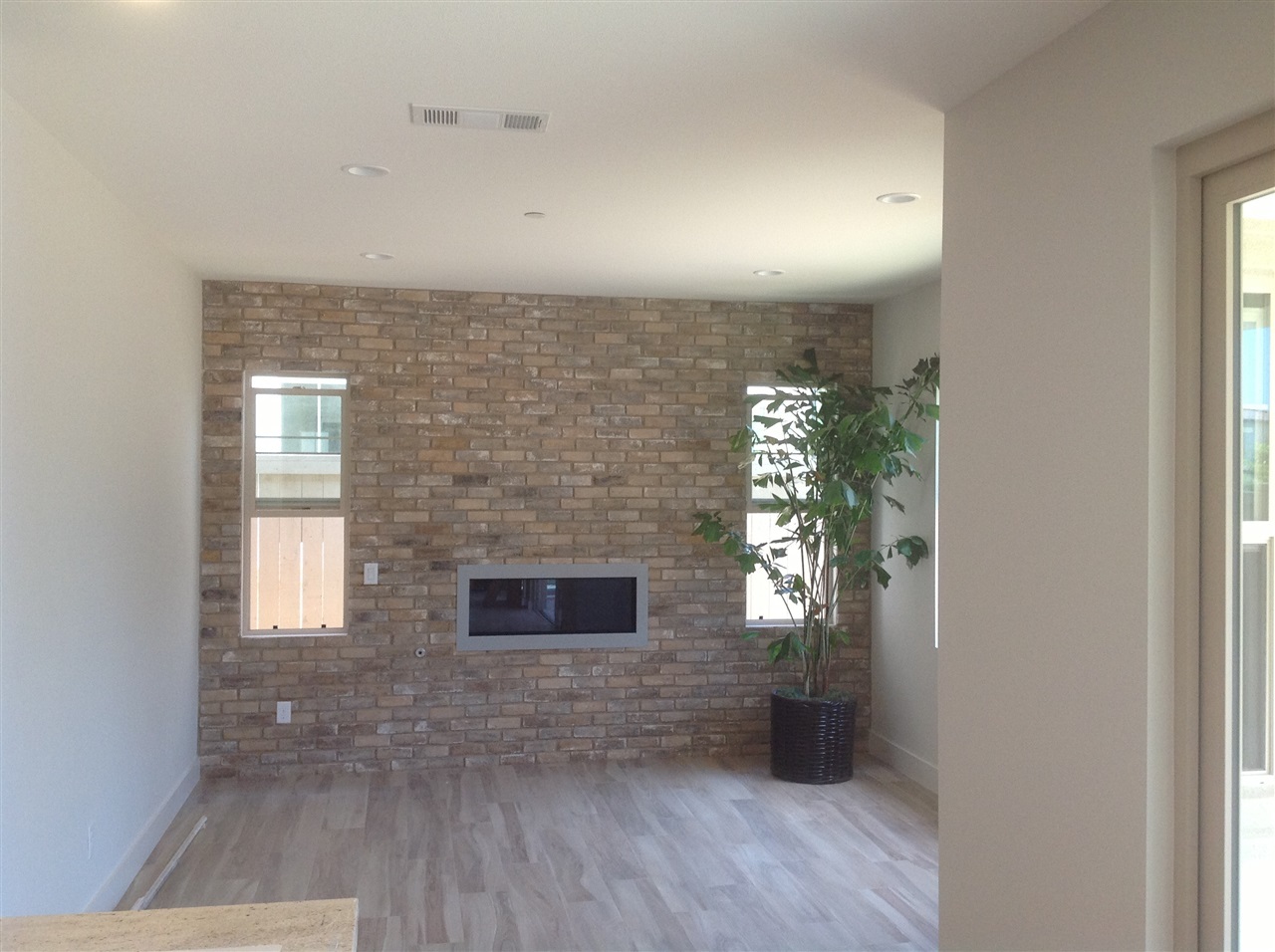 183 Stonesteps Way Encinitas, CA 92024 - Photo 3 of 11 Gallery Image 3