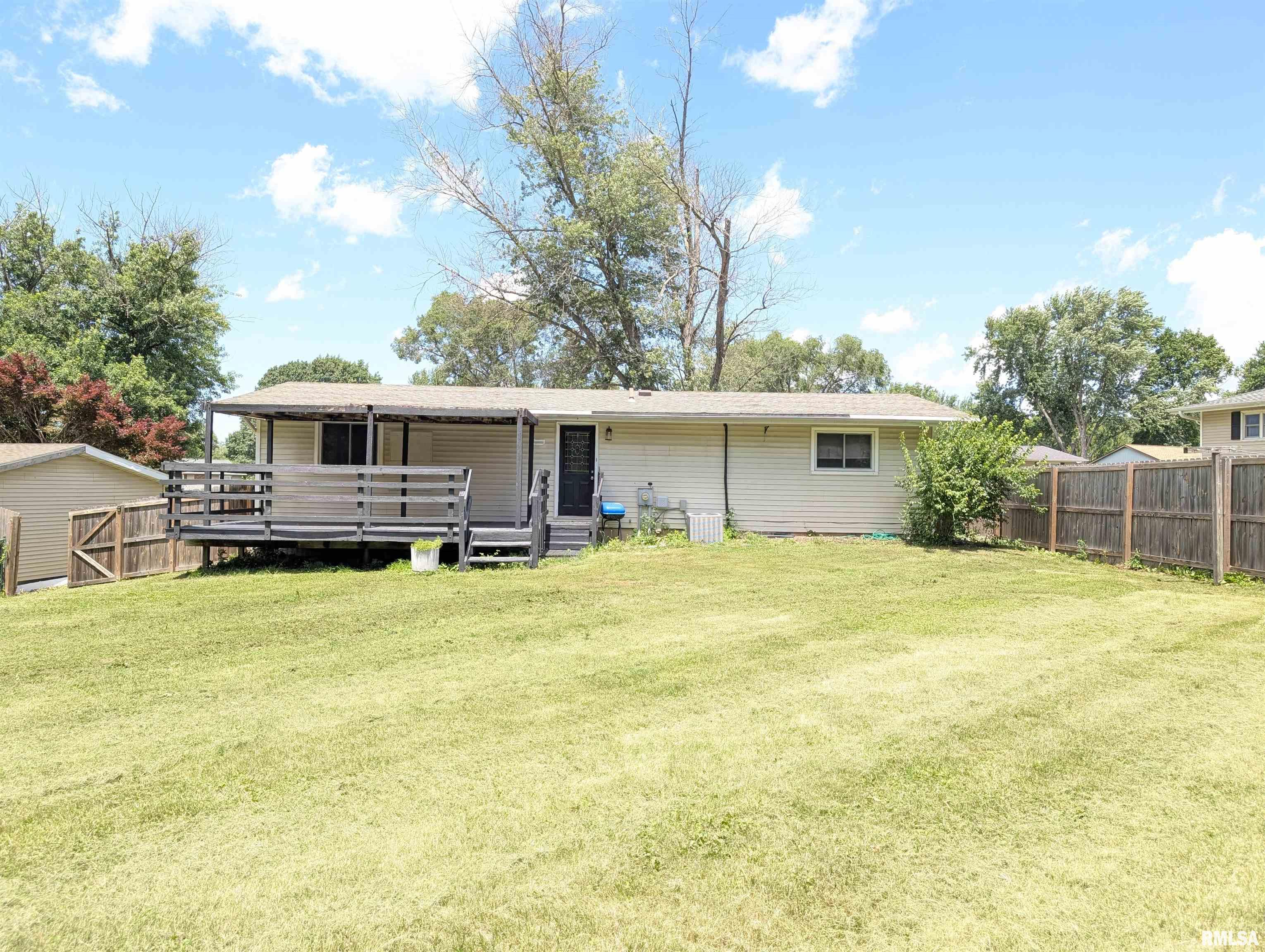 306 Pontiac Road Marquette Heights, IL 61554 - Photo 37 of 41