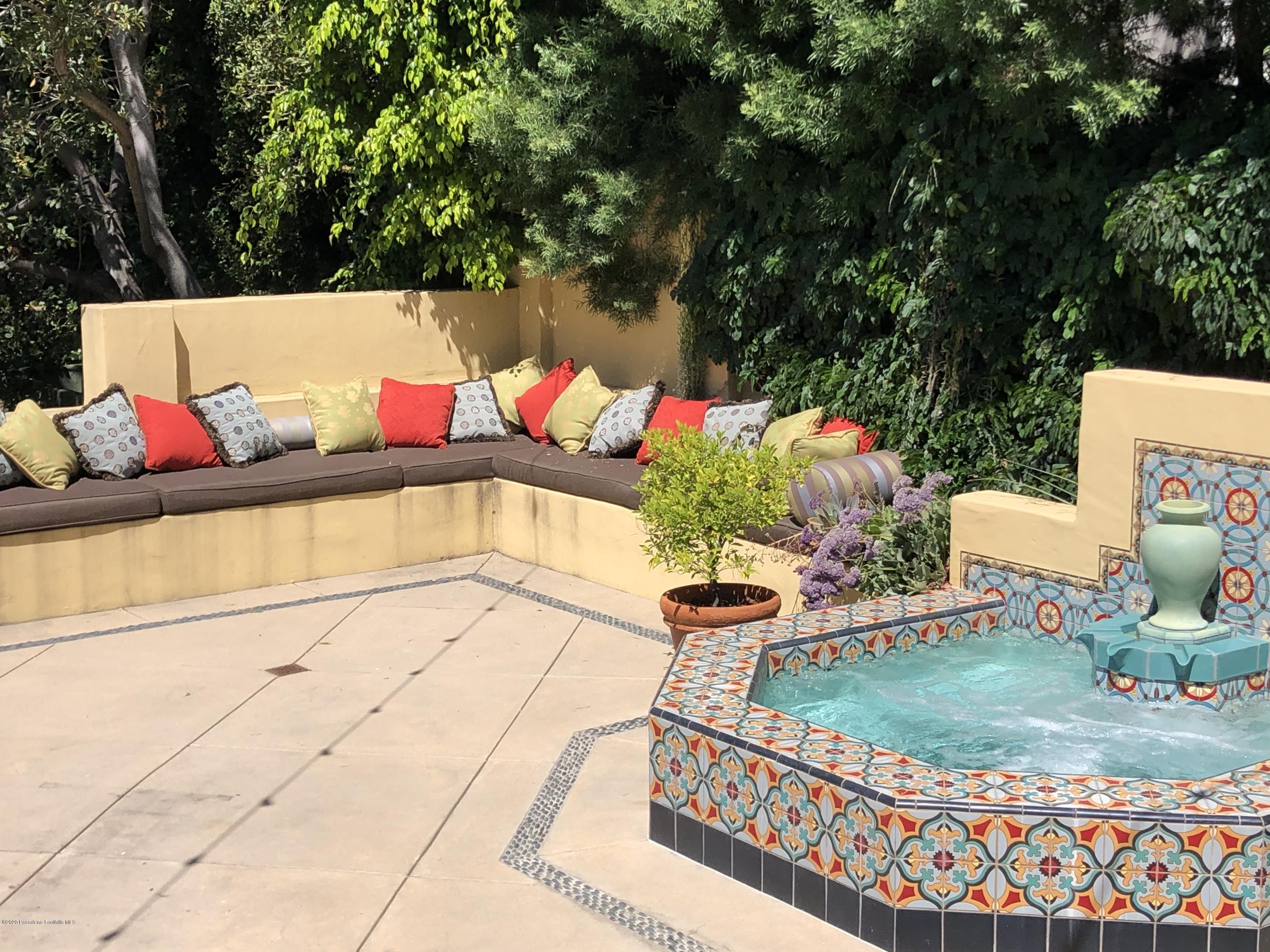 160 Sierra View Road Pasadena, CA 91105 - Photo 4 of 4 a view of outdoor space and yard