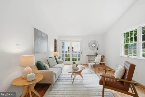 $1,299,900 | 3901 Colonel Ellis Avenue, Alexandria, VA 22304