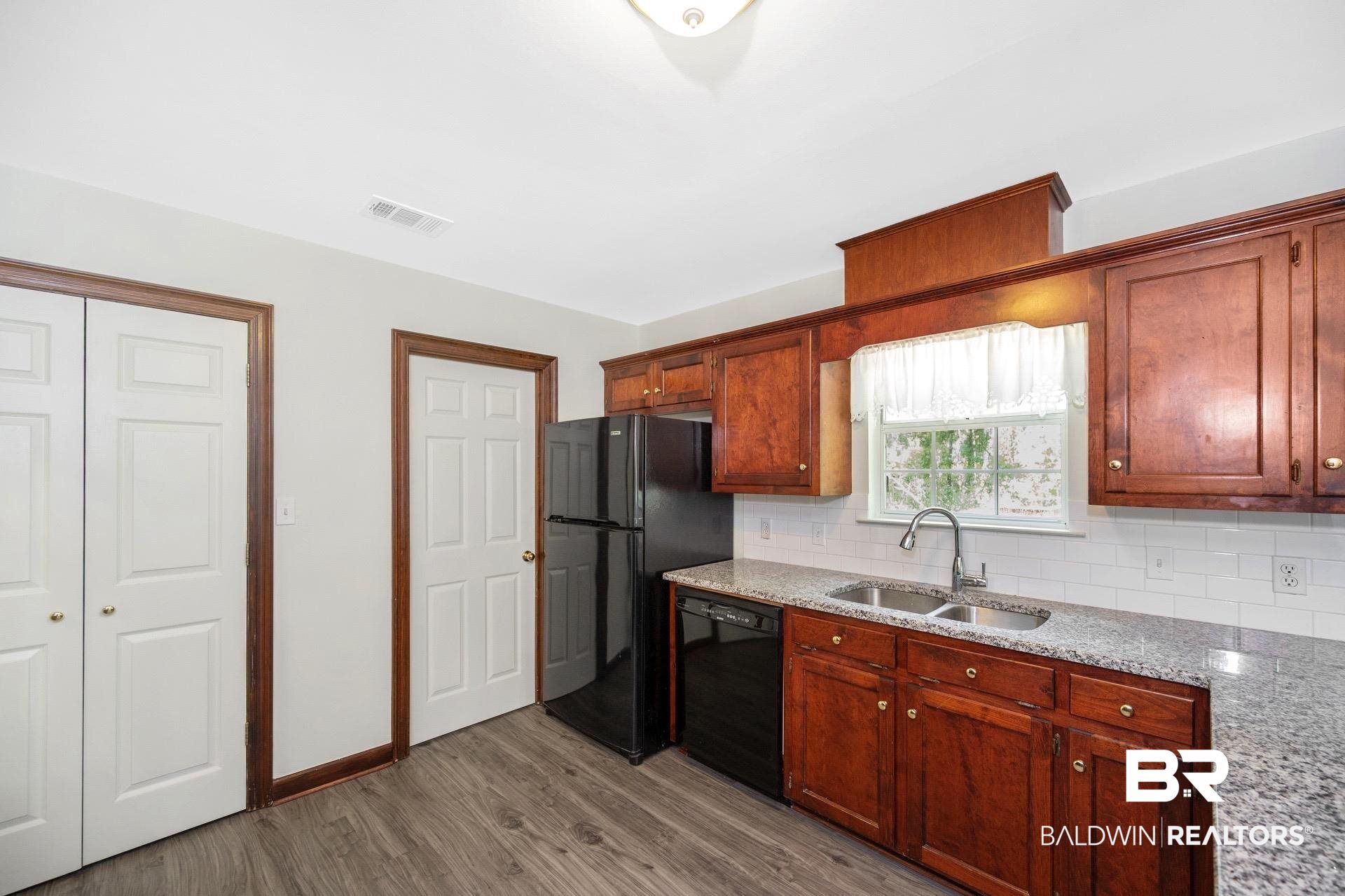 560 Southern Run Fairhope, AL 36532 - Photo 11 of 22