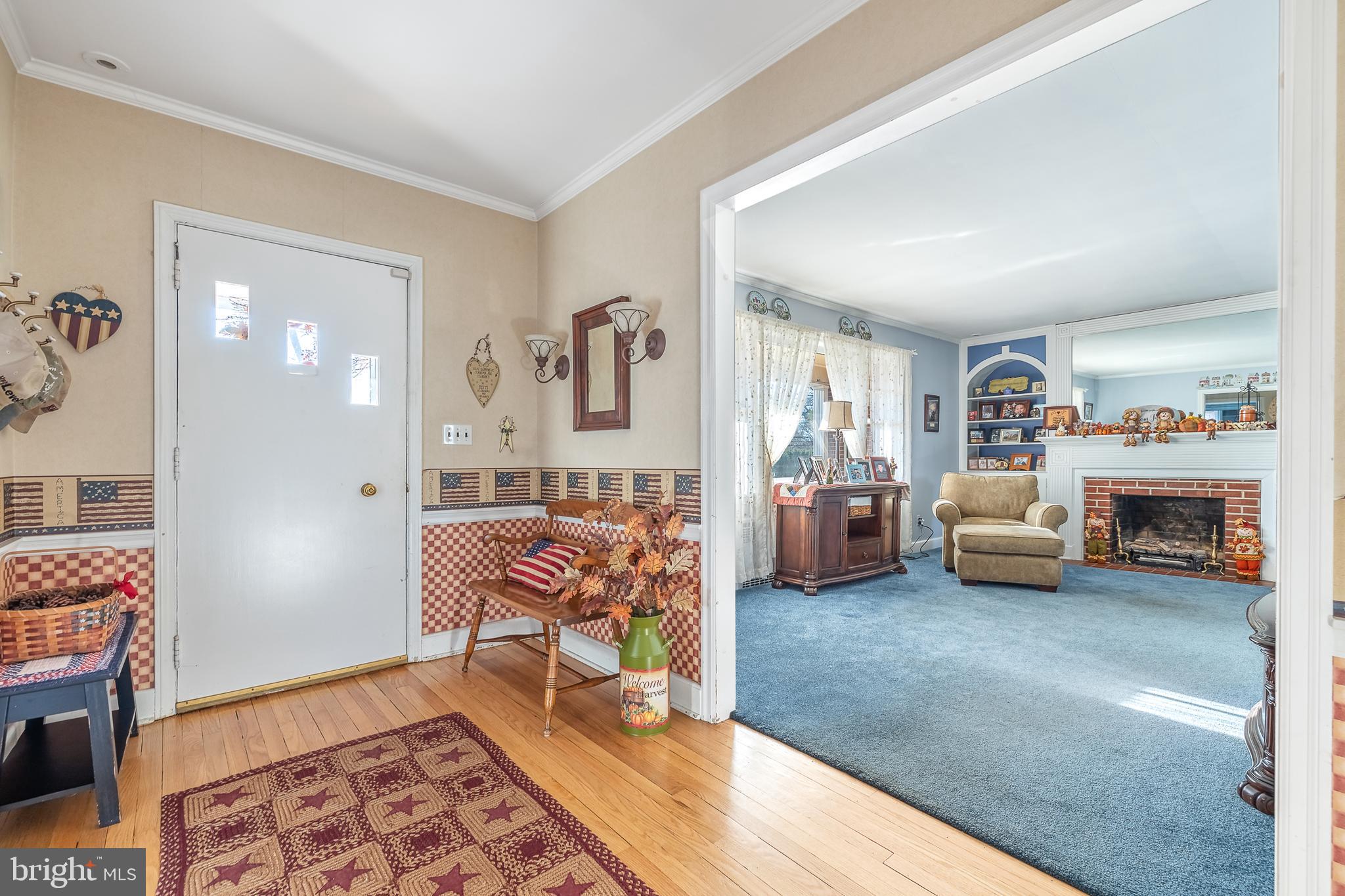 25 Georgetown Road Bordentown, NJ 08505 - Photo 12 of 49 foyer