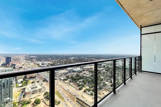 $3,500 | 610 Davis Street, Unit 4906, Austin, TX 78701