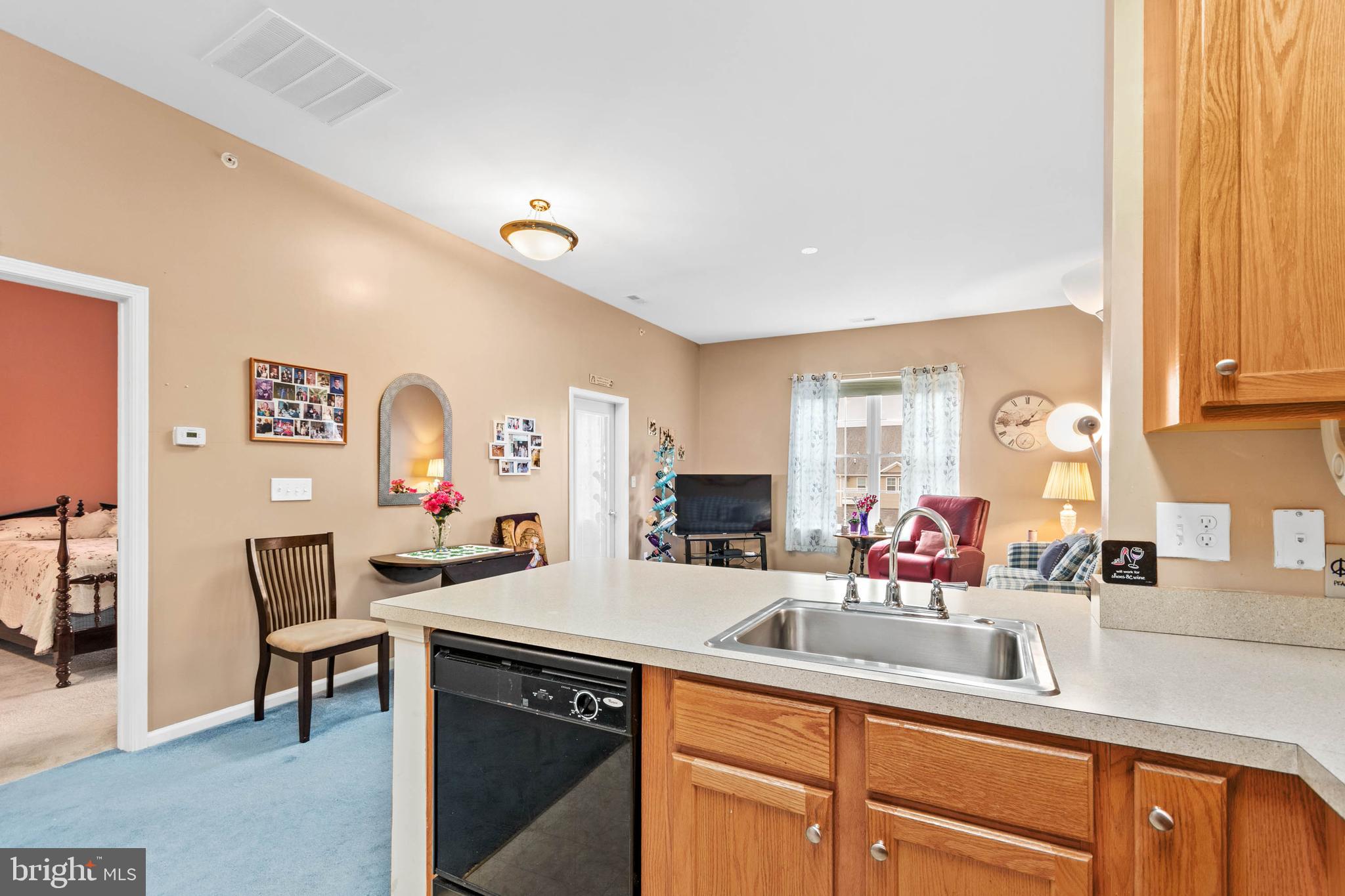 535 Highland Estates Clementon, NJ 08021 - Photo 7 of 25