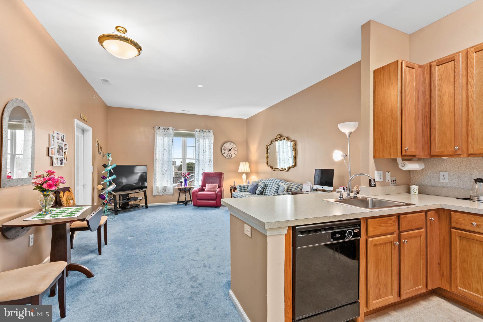 535 Highland Estates Clementon, NJ 08021 - Photo 8 of 25