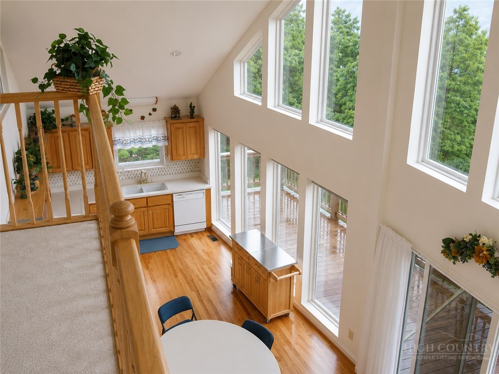 182 River Hills Road Lansing, NC 28643 - Photo 6 of 19