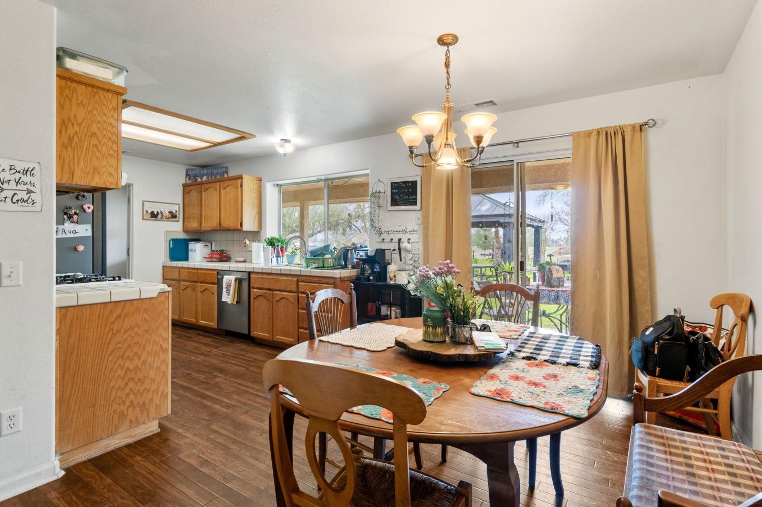 17652 Road 25 Madera, CA 93638 - Photo 10 of 34