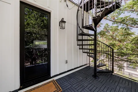 $1,650,000 | 2100 Chicon Street, Austin, TX 78722