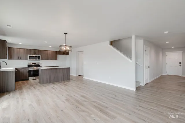 $469,990 | 13329 Cut Street, Caldwell, ID 83607