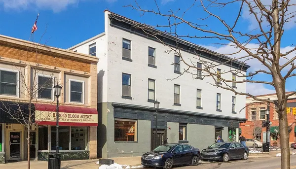 $3,500 | 104 West Main Street, Unit 304, Northville, MI 48167