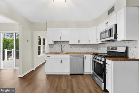 $525,000 | 8143 Lare Street, Philadelphia, PA 19128