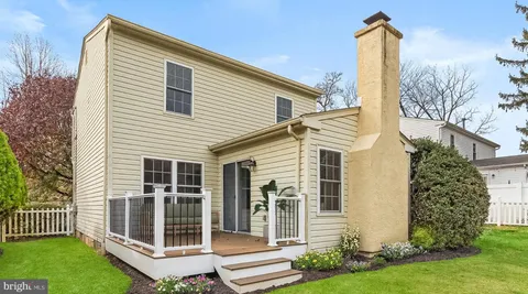 $525,000 | 8143 Lare Street, Philadelphia, PA 19128