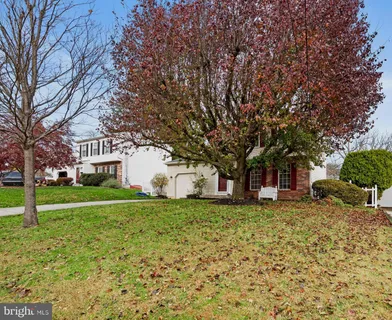 $525,000 | 8143 Lare Street, Philadelphia, PA 19128