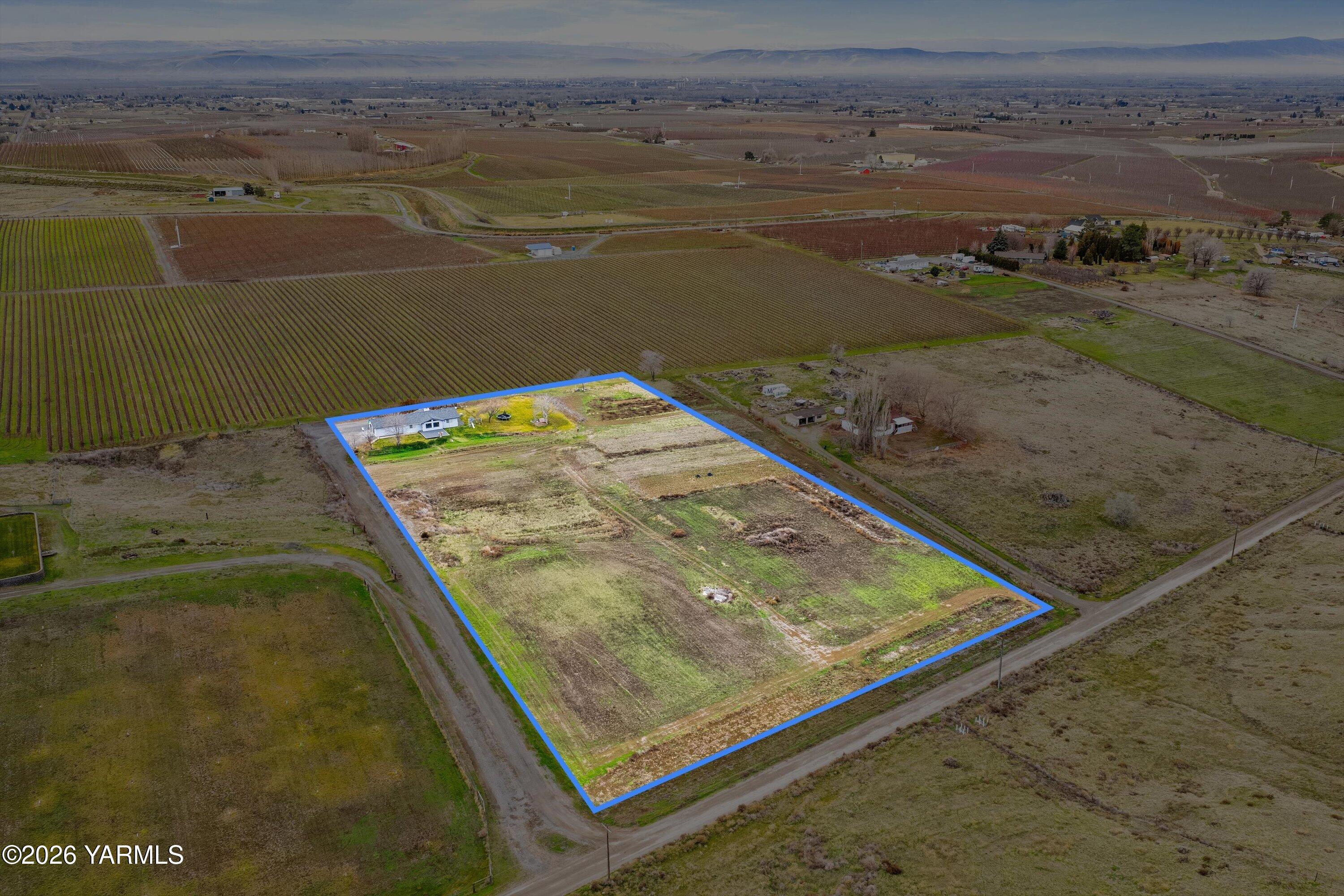 460 Sun Acres Road Zillah, WA 98953 - Photo 45 of 45 a view of lake