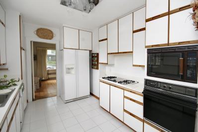 2338 Tipperary Road Kalamazoo, MI 49008 - Photo 8 of 24 Additional Photo