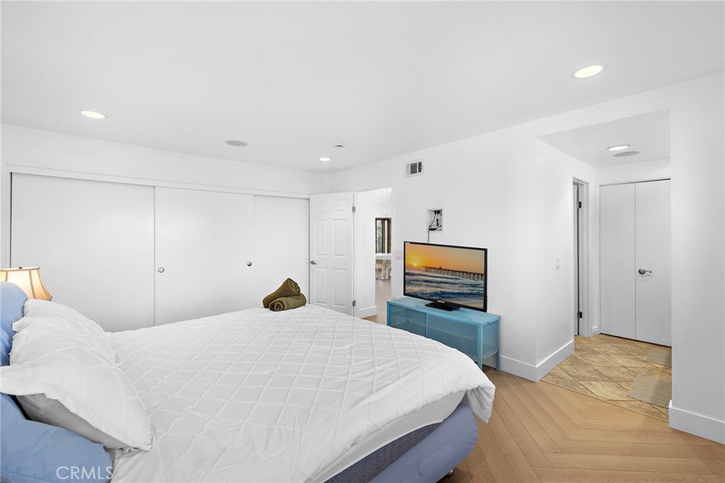 18 Navarre, Unit 133 Irvine, CA 92612 - Photo 15 of 32