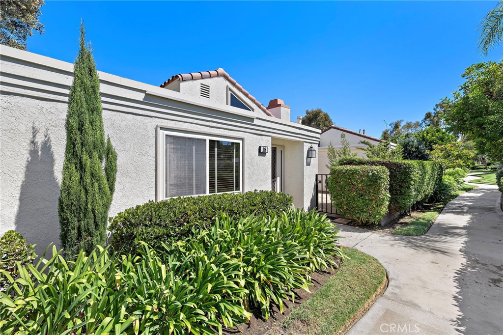 18 Navarre, Unit 133 Irvine, CA 92612 - Photo 2 of 32