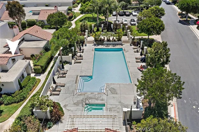 $1,250,000 | 18 Navarre, Unit 133, Irvine, CA 92612