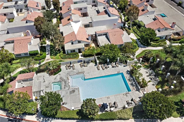 $1,250,000 | 18 Navarre, Unit 133, Irvine, CA 92612