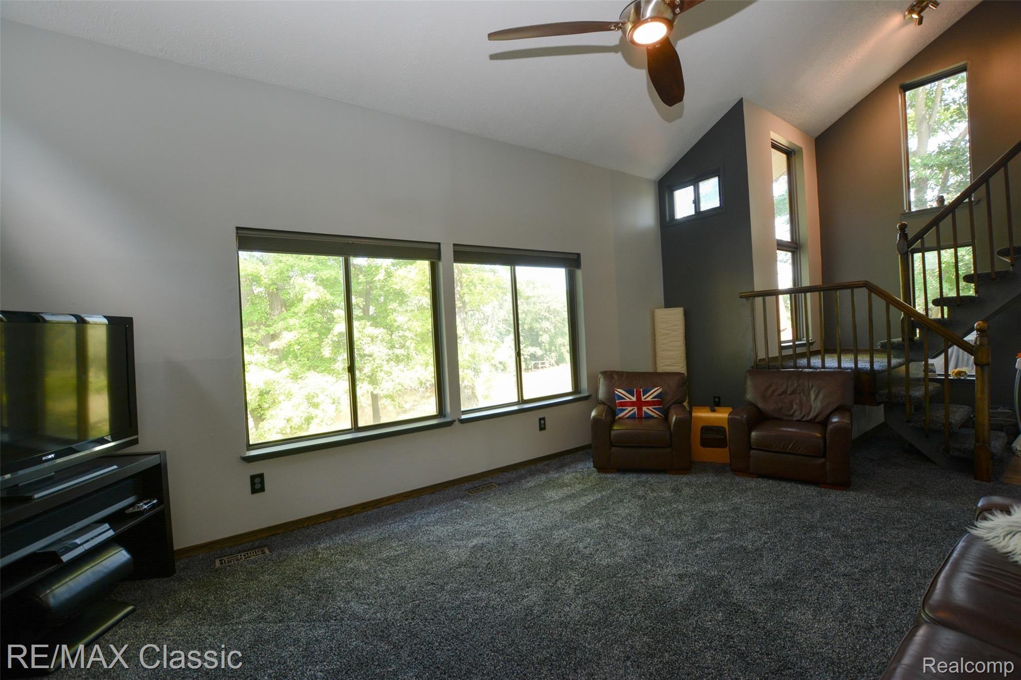 892 Brighton Lake Road Brighton, MI 48116 - Photo 8 of 39 Great Room