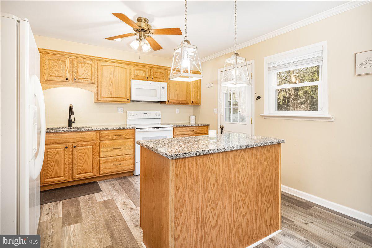 2536 Sandymount Road Finksburg, MD 21048 - Photo 12 of 41 Kitchen
