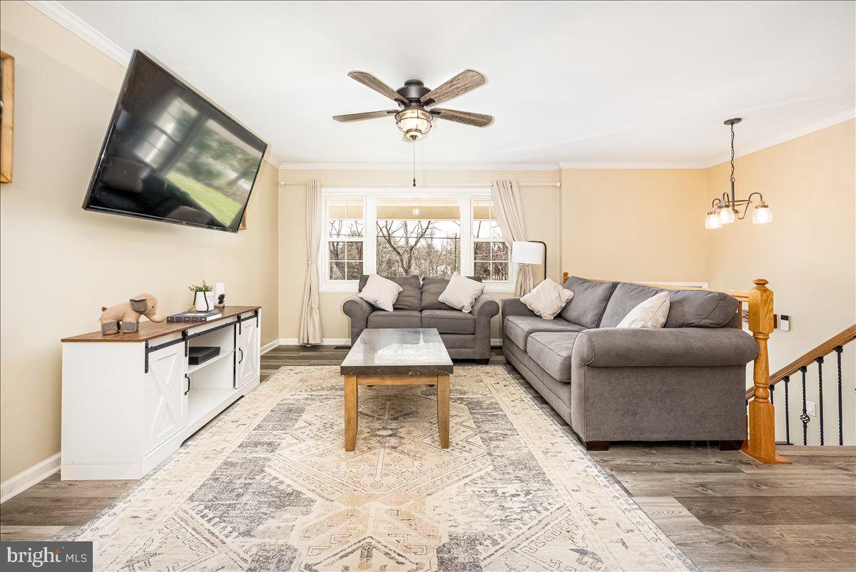 2536 Sandymount Road Finksburg, MD 21048 - Photo 6 of 41 Living Room
