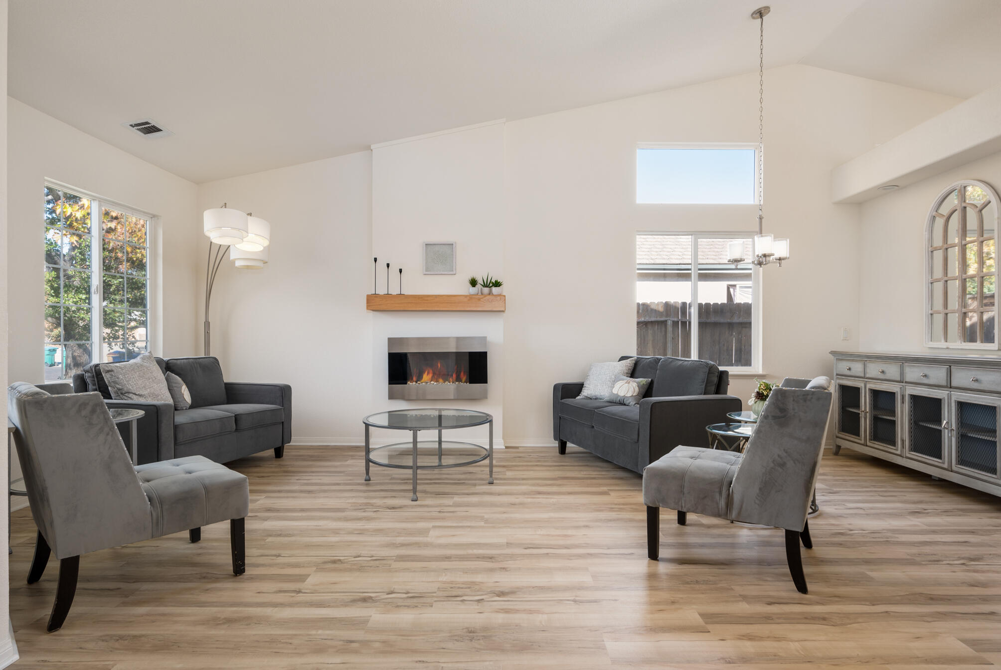 246 Ranch Road Buellton, CA 93427 - Photo 2 of 21 Living Room