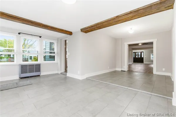 $359,000 | 626 Maple Lane, New Albany, IN 47150