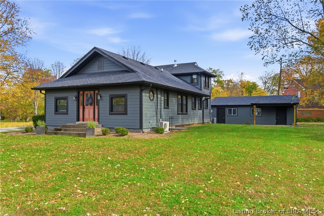 626 Maple Lane New Albany, IN 47150 - Photo 3 of 58