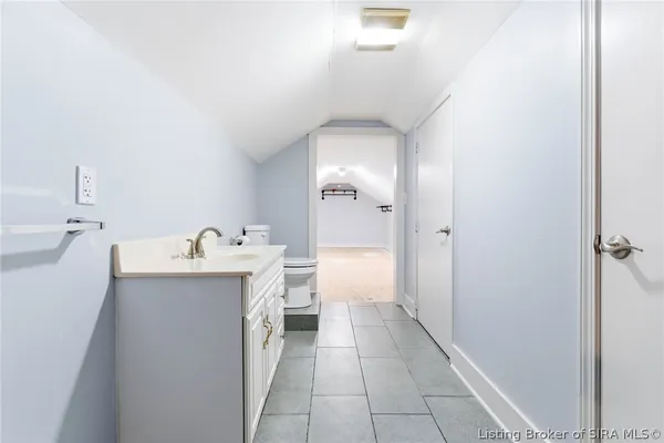 $359,000 | 626 Maple Lane, New Albany, IN 47150