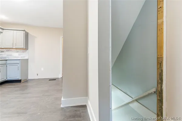 $359,000 | 626 Maple Lane, New Albany, IN 47150