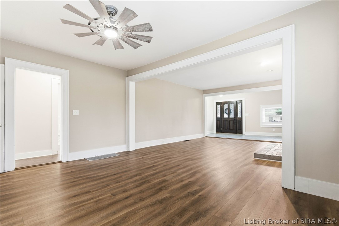 626 Maple Lane New Albany, IN 47150 - Photo 8 of 58