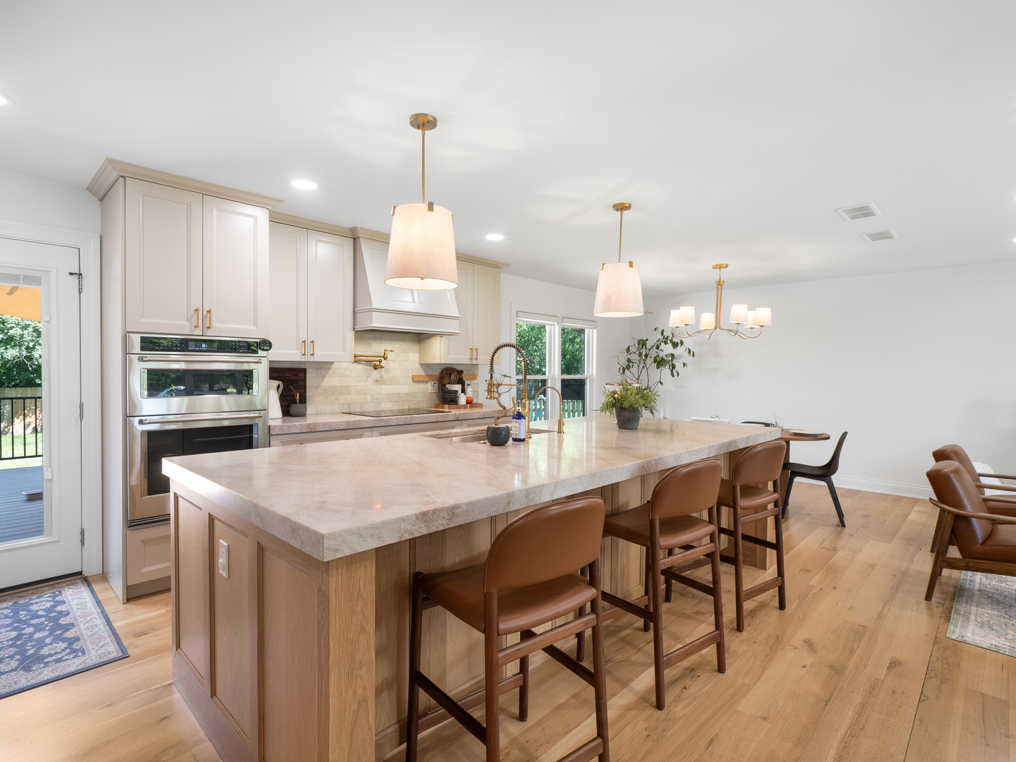 1349 Tinker Way Glenview, IL 60025 - Photo 2 of 18