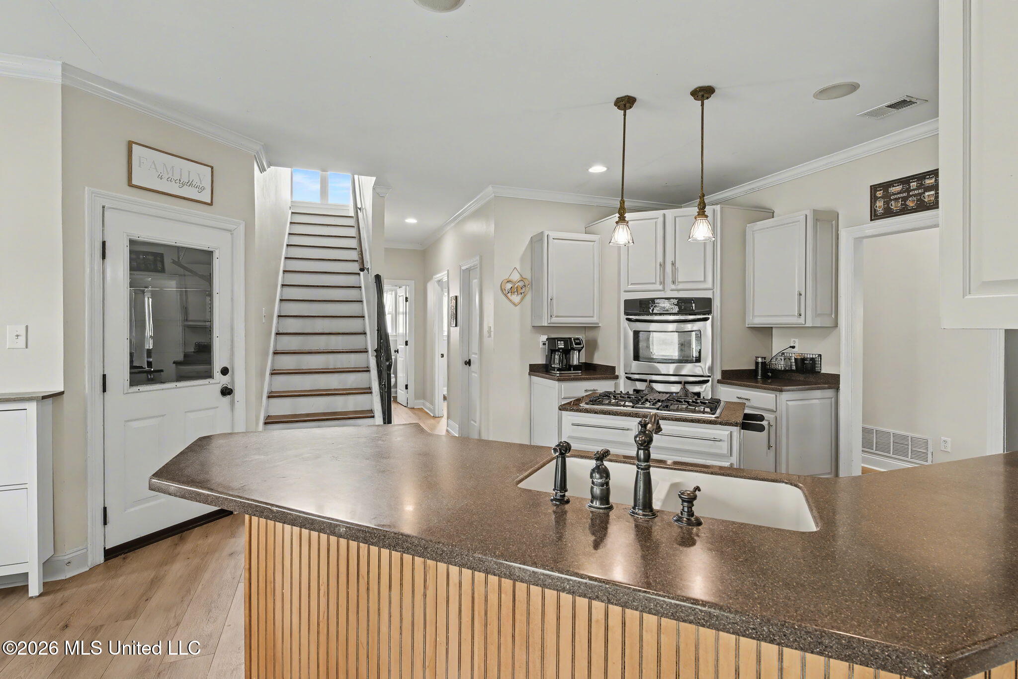 1785 Cashion Cove Hernando, MS 38632 - Photo 16 of 51 Kitchen