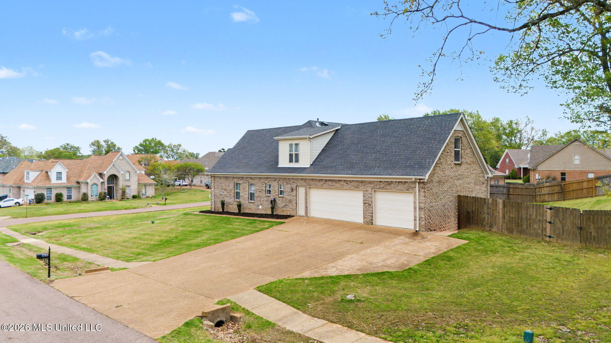 1785 Cashion Cove Hernando, MS 38632 - Photo 47 of 51 Side