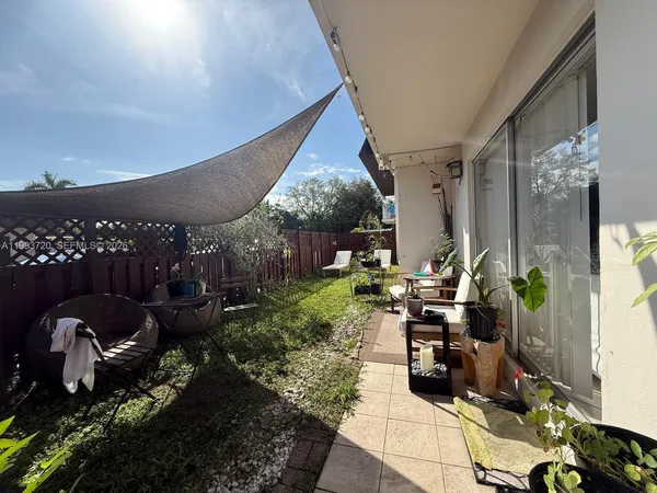 $337,000 | 8601 Southwest 94th Street, Unit 125W, Miami, FL 33156