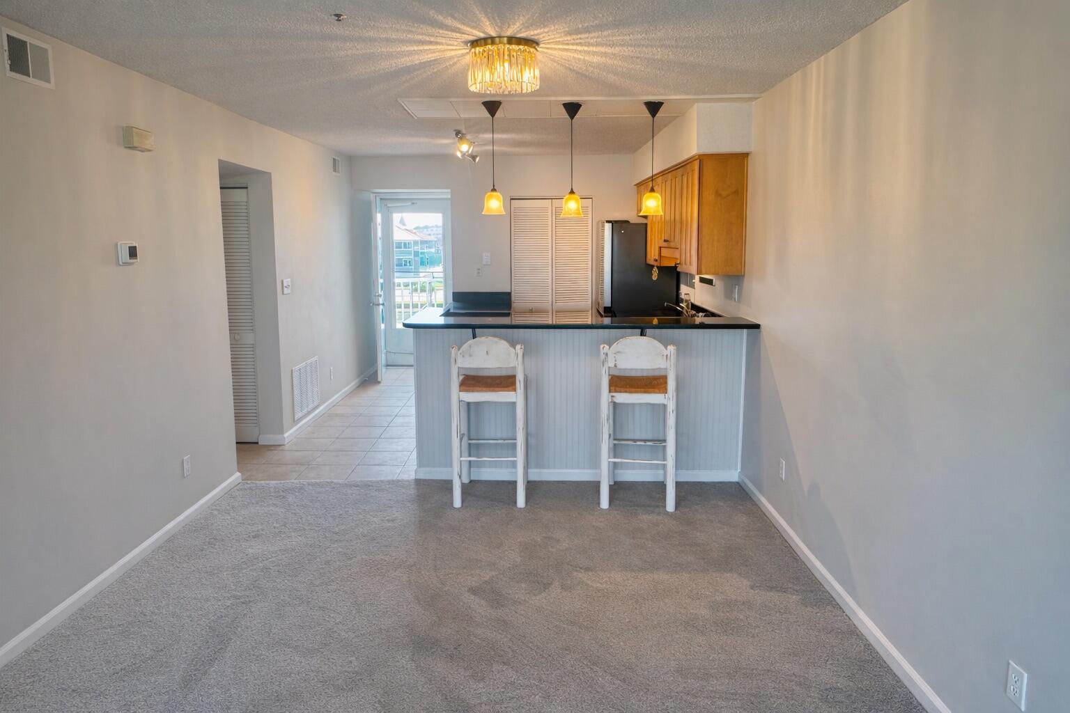 155 Marsh View, Unit 155 Charleston, SC 29412 - Photo 7 of 25 Dining Area