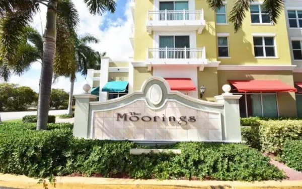 $3,000 | 802 West Windward Way, Unit 216, Lantana, FL 33462