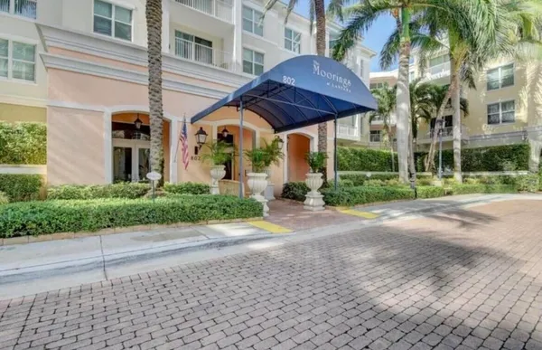 $3,000 | 802 West Windward Way, Unit 216, Lantana, FL 33462