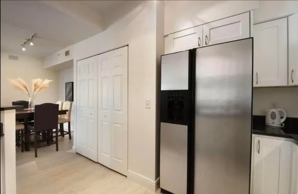 $3,000 | 802 West Windward Way, Unit 216, Lantana, FL 33462