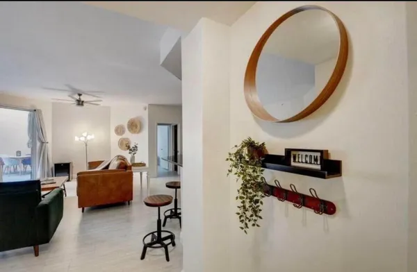 $3,000 | 802 West Windward Way, Unit 216, Lantana, FL 33462