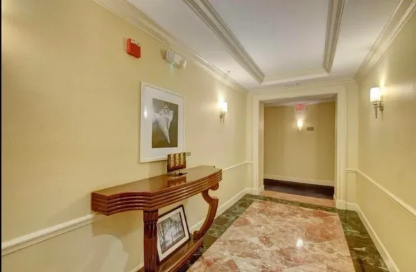 $3,000 | 802 West Windward Way, Unit 216, Lantana, FL 33462