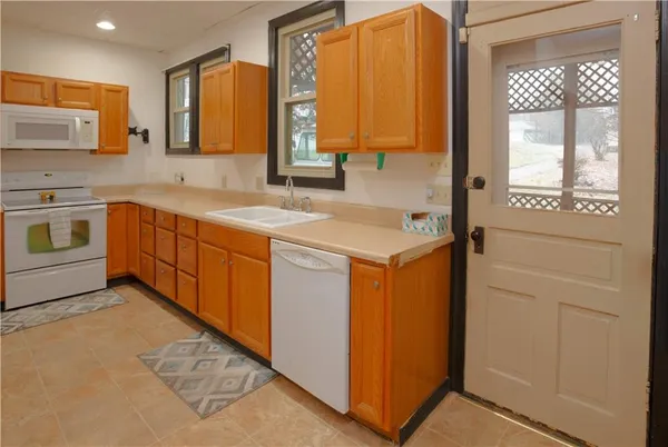 $130,000 | 222 Second Street North, Jeannette, PA 15644