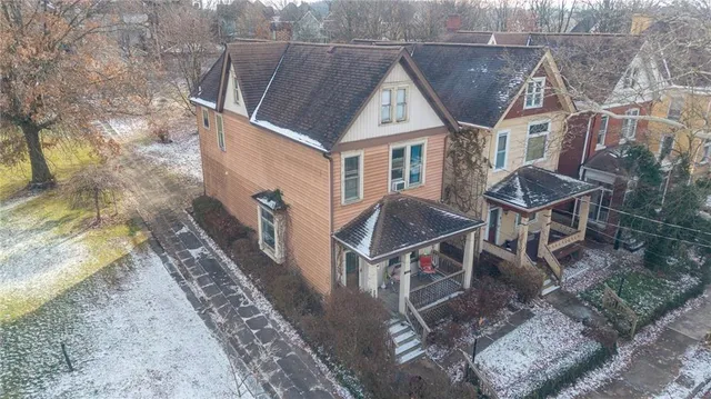 $130,000 | 222 Second Street North, Jeannette, PA 15644