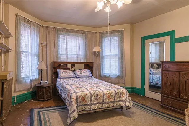 $130,000 | 222 Second Street North, Jeannette, PA 15644