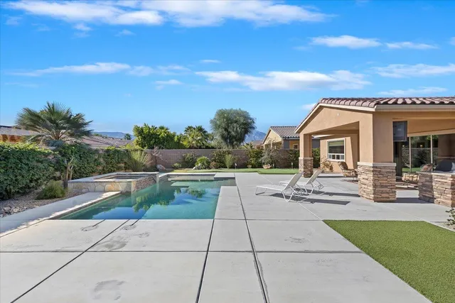 $975,000 | 74173 Anastacia Lane, Palm Desert, CA 92211