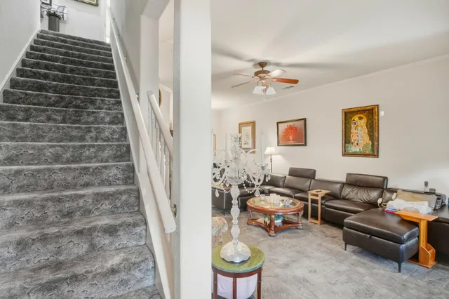 $919,888 | 14071 River Road, Walnut Grove, CA 95690