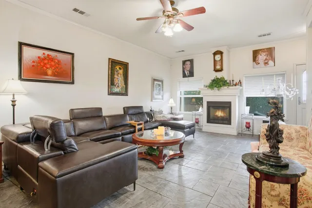 $919,888 | 14071 River Road, Walnut Grove, CA 95690